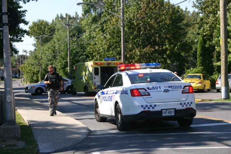L'accident s'est produit devant le 4600, boulevard Sainte-Rose.