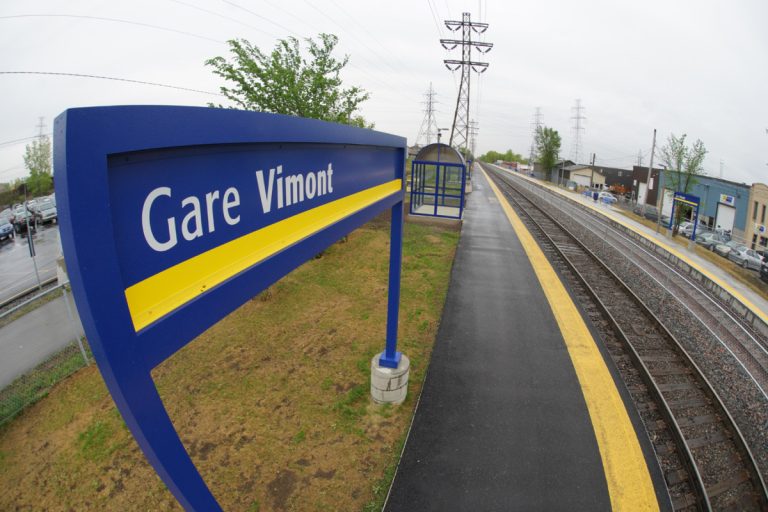 Six abris seront installés bientôt à la gare Vimont, située sur le boulevard Bellerose.