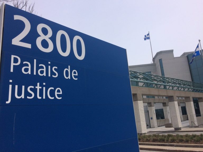 Suspecté de nouveau de gestes inconvenants à caractère sexuel en présence d'enfants, l'homme sera de retour au palais de justice de Laval dans la journée du 5 mai.