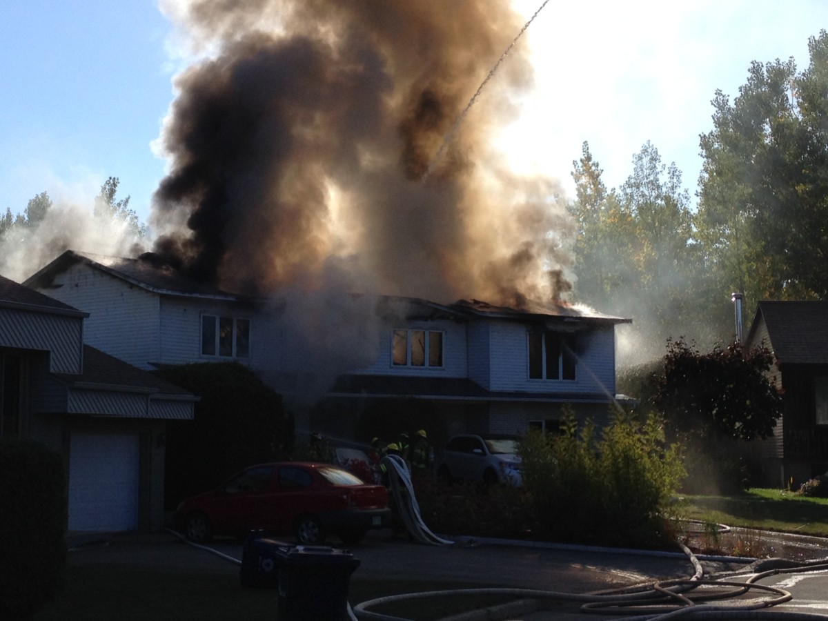 Incendie possiblement mortel dans Vimont Courrier Laval