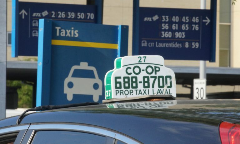 L'industrie du taxi s'est présentée devant la Commission des transports du Québec pour se faire entendre concernant Uber.
