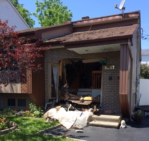 Par chance, personne ne se trouvait à l'intérieur de la demeure au moment de l'accident.