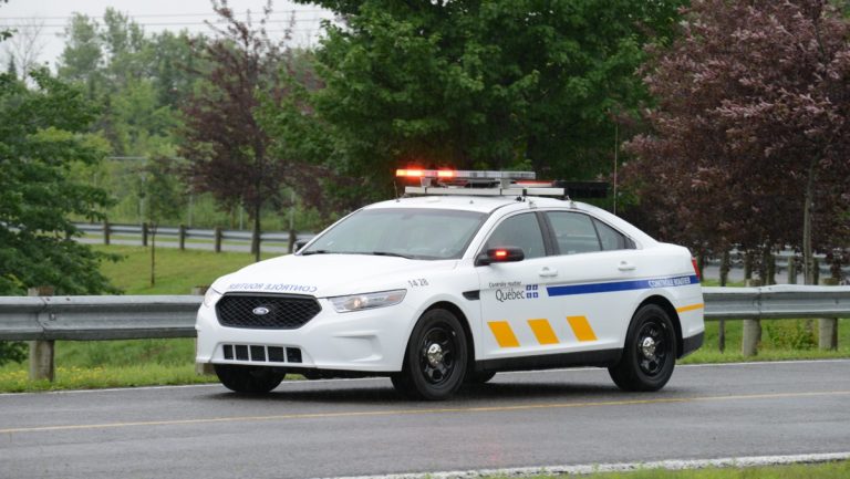 La vigilance de deux agents de Contrôle routier Québec a permis d'intercepter une conductrice ivre.
