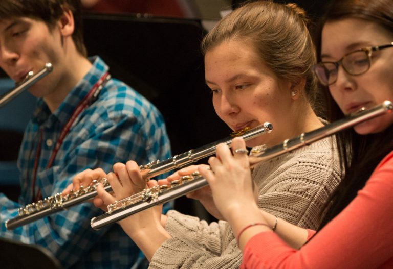 Fondée en 1979, l’Association des orchestres de jeunes du Québec et son festival ont pour mission de regrouper et représenter les orchestres symphoniques de jeunes de tous les coins de la province.