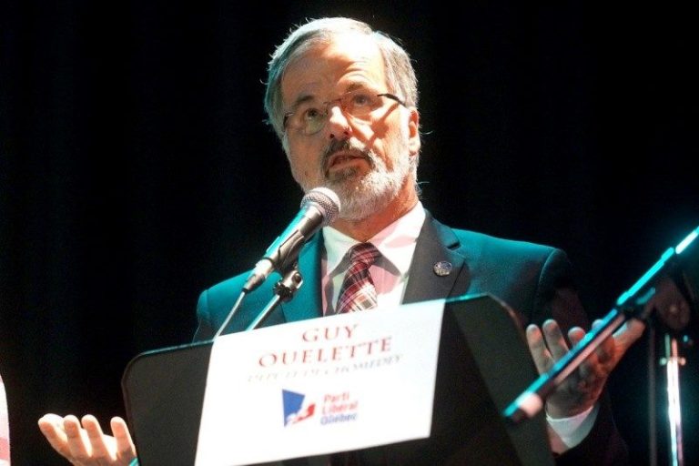 Guy Ouellette a fait parvenir une lettre au premier ministre avant de regagner sa place au caucus du Parti libéral du Québec.