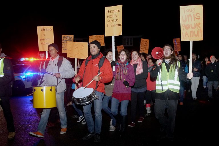 C'était la deuxième marche de la Nuit des sans-abris en sol lavallois et déjà sa popularité est croissante.