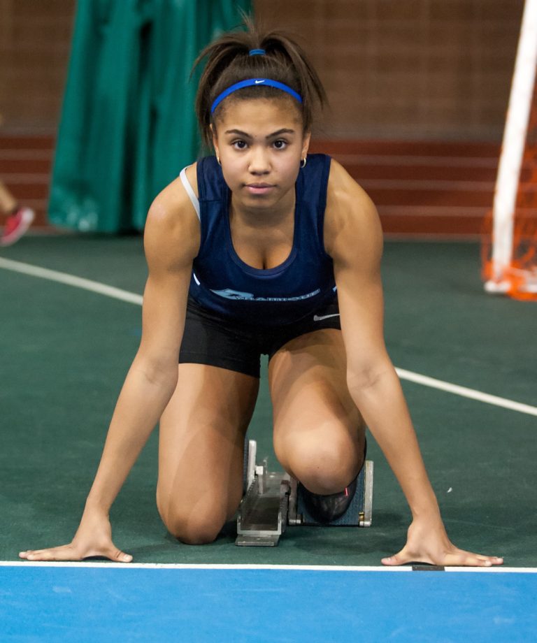 Tatiana Aholou a dominé à ses deux premières compétitions en salle.