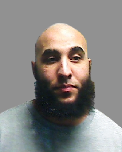 Âgé de 26 ans, Mohamad Achraf Maatoug est réputé violent et armé par la Police de Laval.