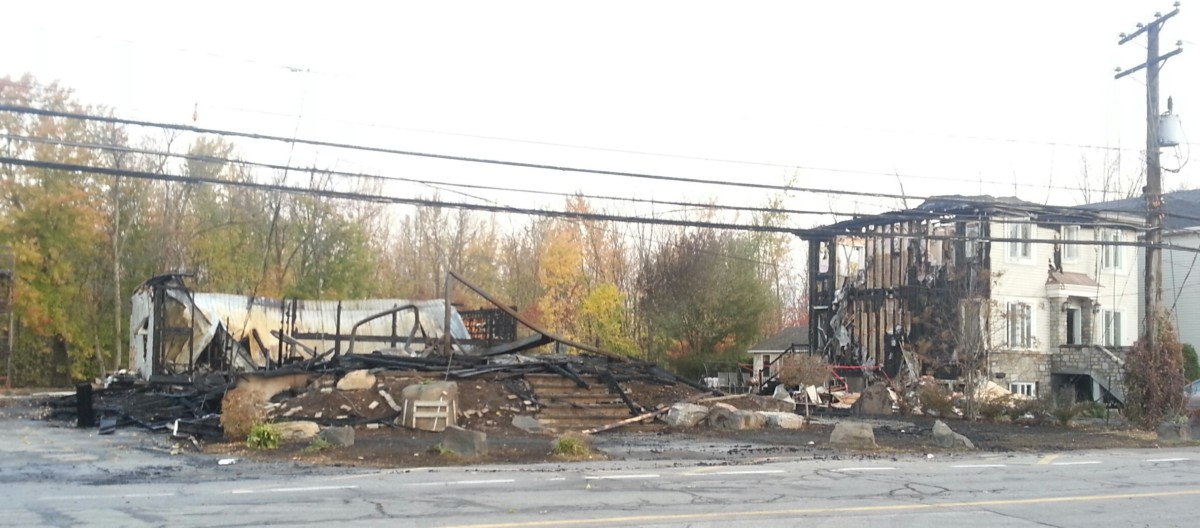 Quatre familles à la rue après un violent incendie Courrier Laval