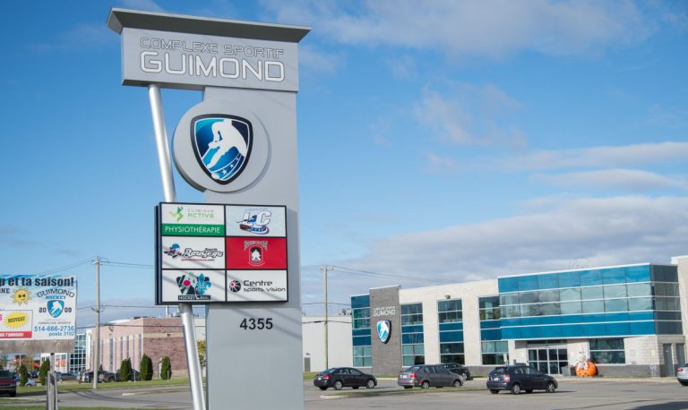 Hockey Laval pourrait acheter le Complexe sportif Guimond.
