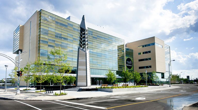 Le campus de l'Université de Montréal, à Laval, accueillera le 3 mai la toute première consultation publique sur l’architecture jamais tenue dans la région.