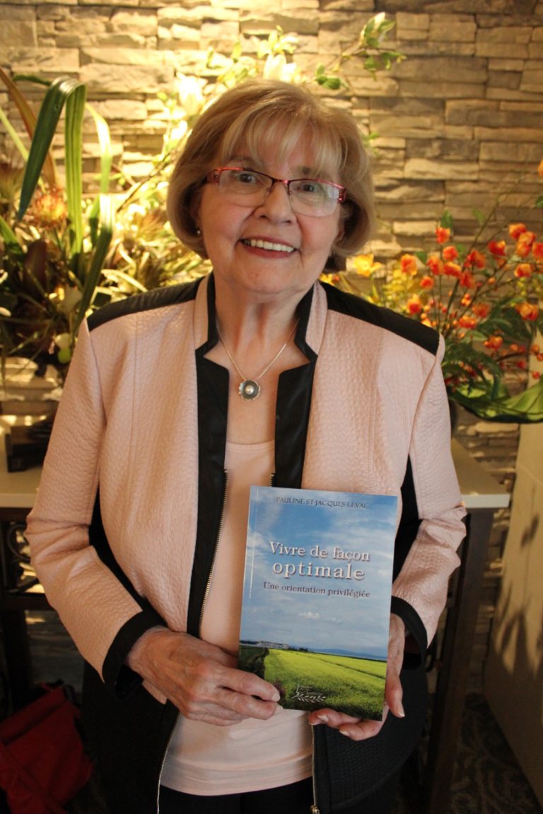 Forte d'une longue carrière vouée aux relations d'aide, Pauline St-Jacques Levac a écrit un livre sur le mieux-être et le bonheur.