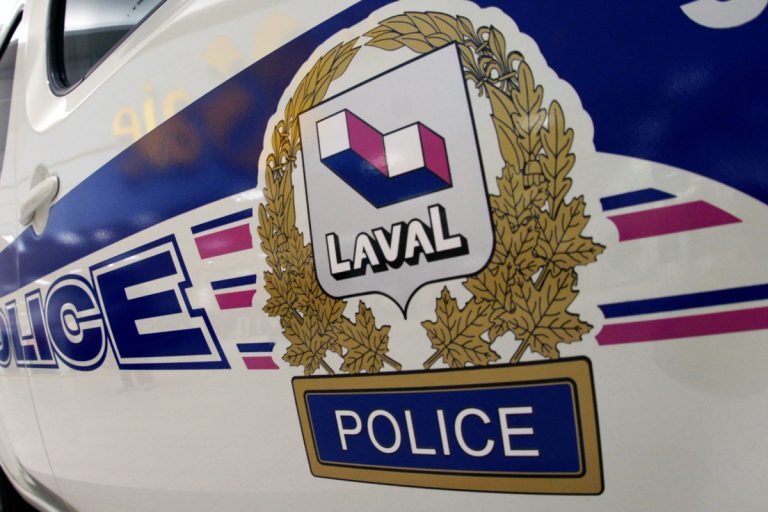 La Police de Laval est intervenue ce matin pour un accident de motoneige, qui a fait un blessé léger.