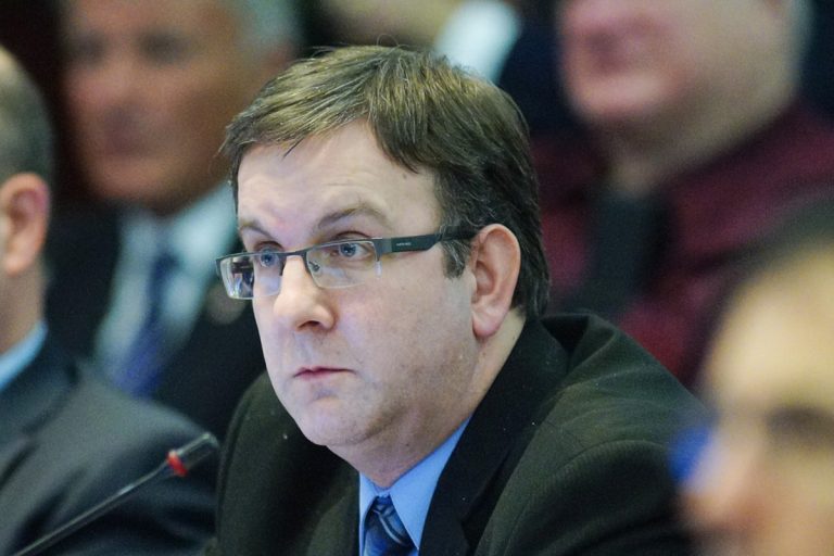 Le conseiller municipal de Souvenir-Labelle, Jean Coupal, siège désormais comme indépendant.