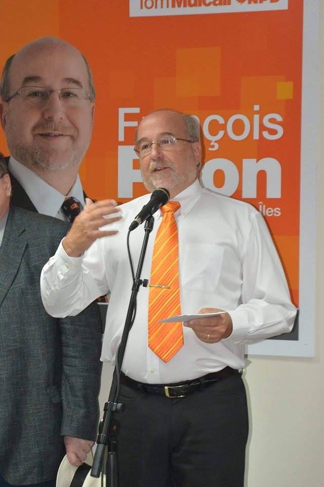 François Pilon a procédé à l'ouverture officielle de son local de campagne.