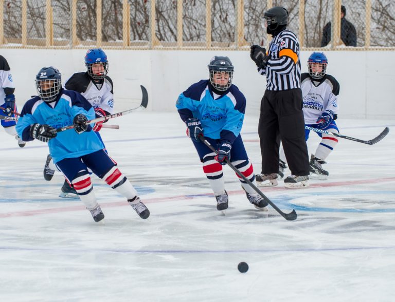 Les responsables du hockey mineur espère un succès pour la 2e Classique hivernale.