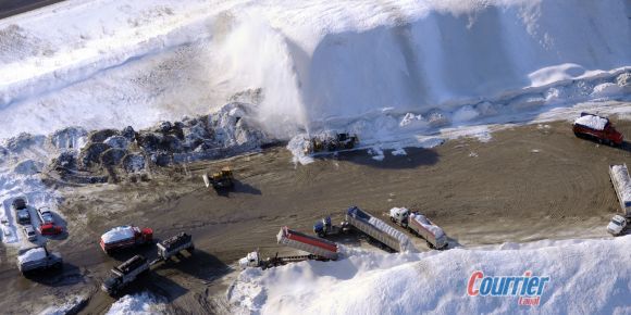 Trois sites d'élimination de la neige de Laval seront fermés, lors de la prochaine chute de neige. (Photo: archives Martin Alarie)
