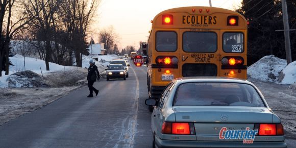 Les chauffeurs d'autobus scolaires veulent de meilleures conditions de travail, sans être obligés de mettre en otage leurs jeunes passagers au moyen de grèves. (Photo: Martin Alarie)