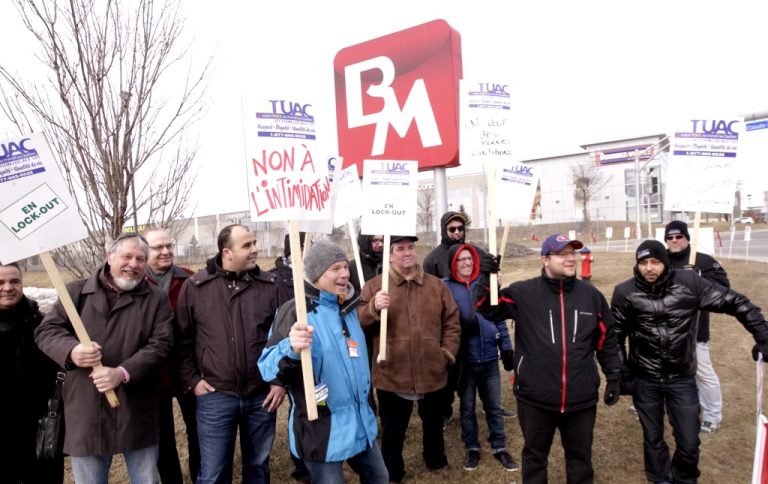 Les 37 employés de Laval, qui ont adhéré au syndicat des TUAC le 7 décembre 2015, ont été mis en lock-out le 21 mars au matin.