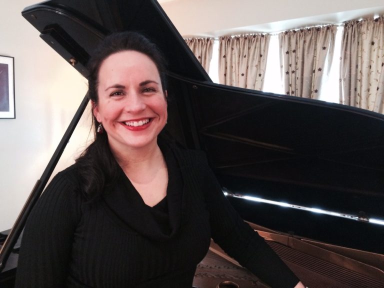 Parallèlement à sa carrière de pianiste et professeure au Conservatoire de musique et d'art dramatique de Montréal, Mariane Patenaude évolue au sein de l'Orford Six Pianos depuis 2006.(Photo TC Media)