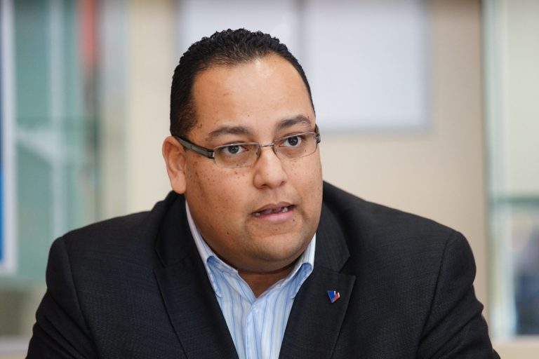 Saul Polo, député libéral de Laval-des-Rapides et adjoint parlementaire du ministre de l’Économie, de l’Innovation et des Exportations.