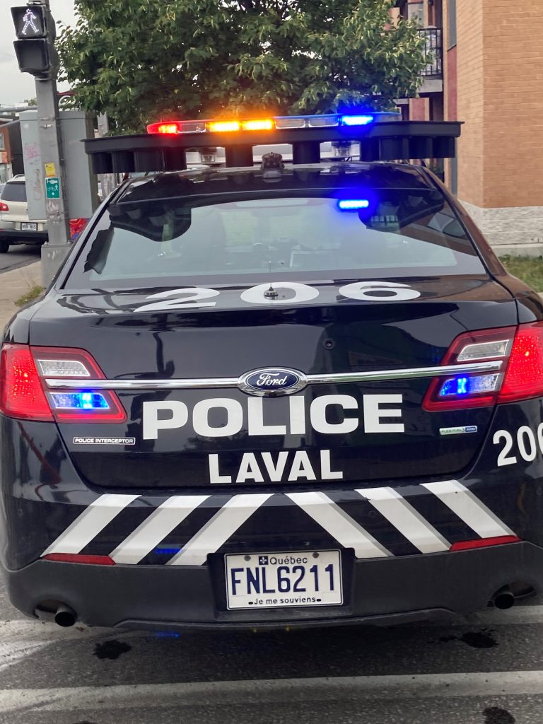 Perquisitions arrestations violence urbaine armée Laval