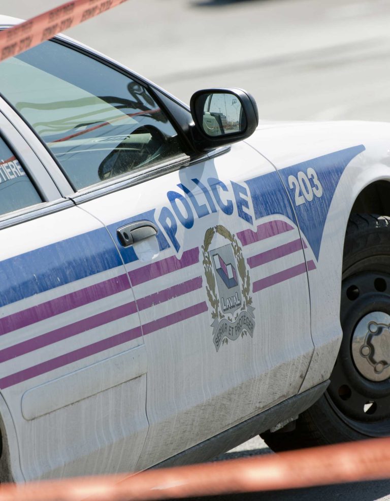 autopatrouille banderoles orangées Police Laval coups de feu maison Chomedey