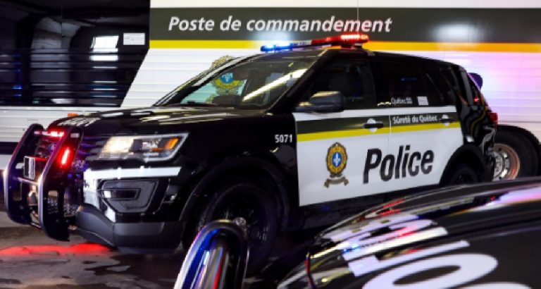 La Sûreté du Québec déploie un poste de commandement pour rencontrer la population de Laval concernant la tentative de meurtre envers Leonardo Rizzuto le 15 mars sur l'autoroute 440.