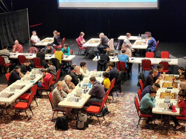 Plus d’une centaine de joueurs d’échecs participeront au tournoi lavallois.