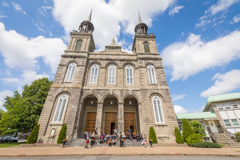 L’église de Saint-Vincent-de-Paul qui fait partie des bijoux patrimoniaux de Laval.