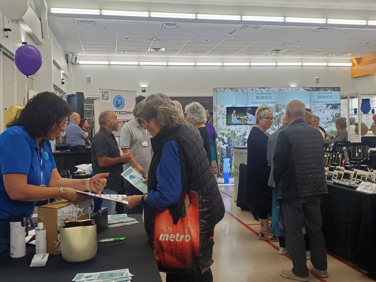 Le Salon des Aînés de Laval de retour après 3 ans d’arrêt - Courrier Laval