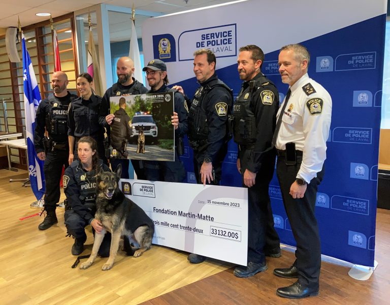 La 15e édition du calendrier des maîtres-chiens du Service de police de Laval, au profit de la Fondation Martin Matte, est disponible depuis quelques semaines déjà à l’occasion du temps des fêtes.