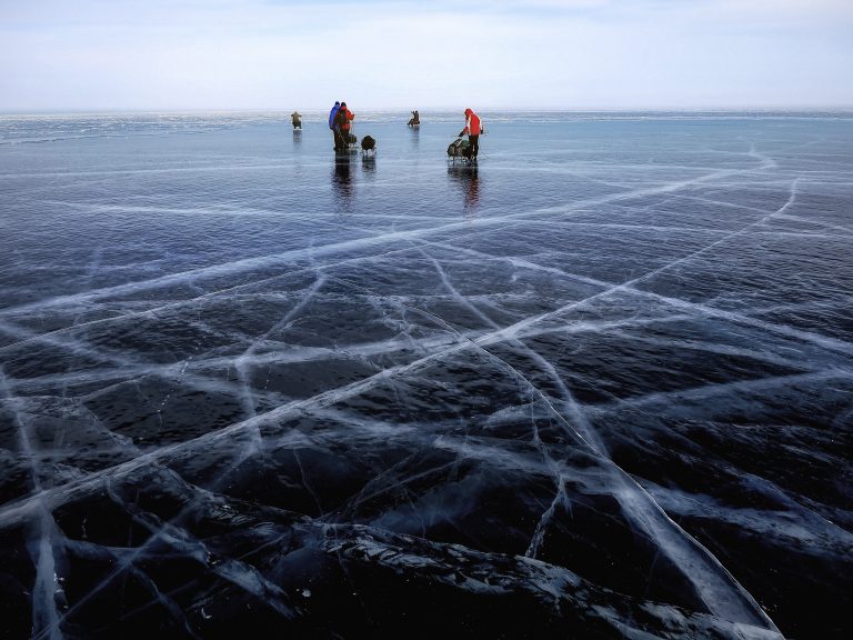 Chaque année, environ 7 Québécois perdent la vie par noyade pendant l’hiver.