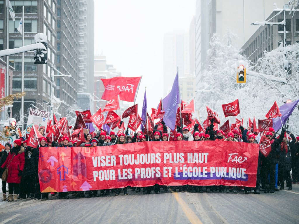 Grèves «découragé par l’attitude du gouvernement, encouragé par la
