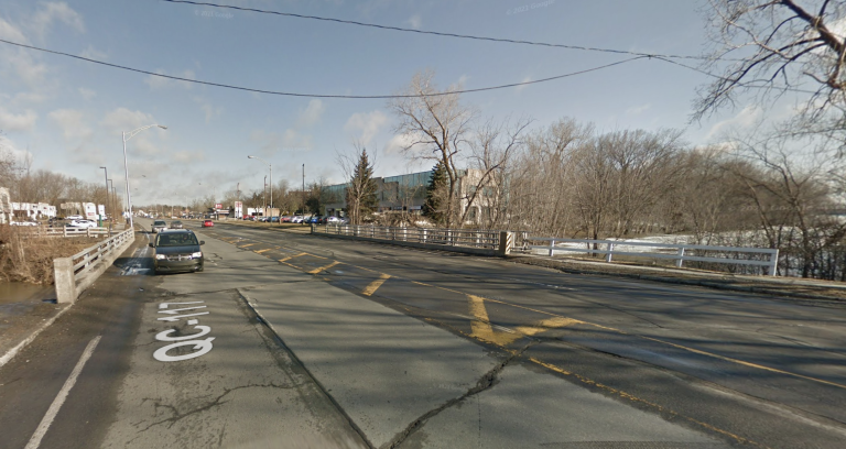 pont de l'île Bélair situé entre Laval et Rosemère