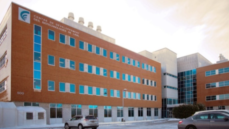 Le CQIB loge depuis 20 ans dans les installations de l’INRS Centre Armand-Frappier Santé Biotechnologie, plus précisément au Centre de développement des biotechnologies (CDB) de Laval situé au 500, boulevard Cartier.