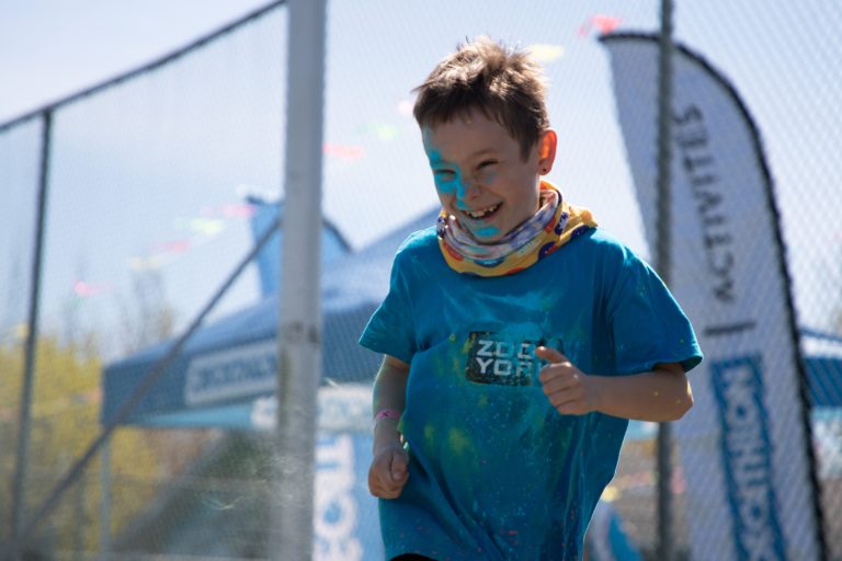 Jeune participant à une édition précédente de la course ôChampfleury.