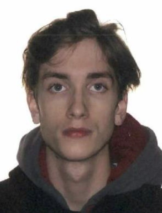 Le suspect de 19 ans Thomas Pelland qui fait face à des accusations de leurre et de possession, de distribution et d'avoir accédé à de la pornographie juvénile.