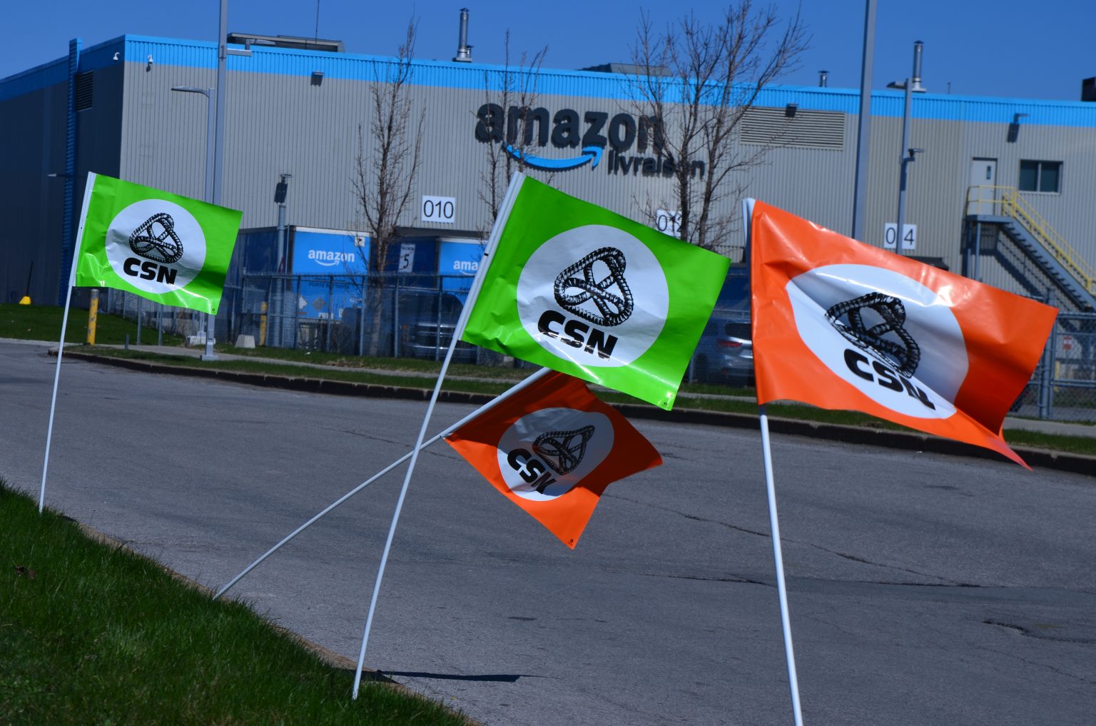 Un premier entrepôt d’Amazon syndiqué au pays… à Laval