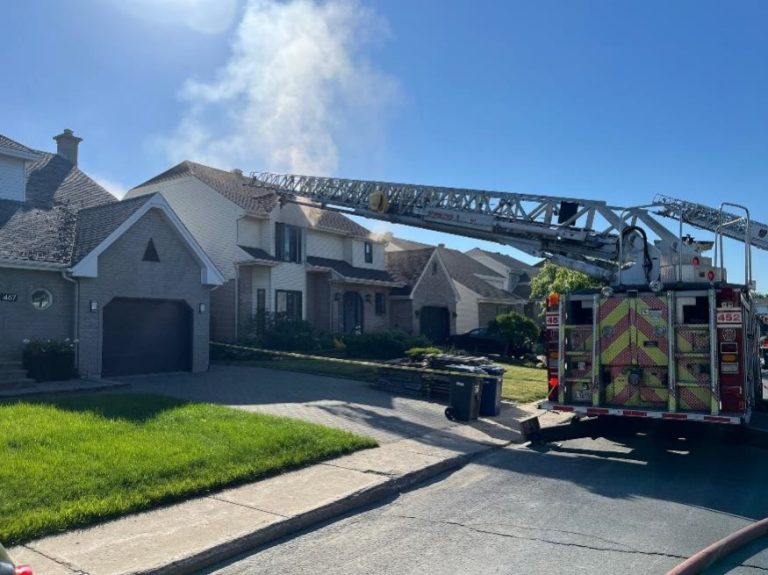 Les pompiers de Laval ont pris la mesure de cet autre feu de cuisine à se produire sur l’île Jésus cette année en une quarantaine de minutes seulement.