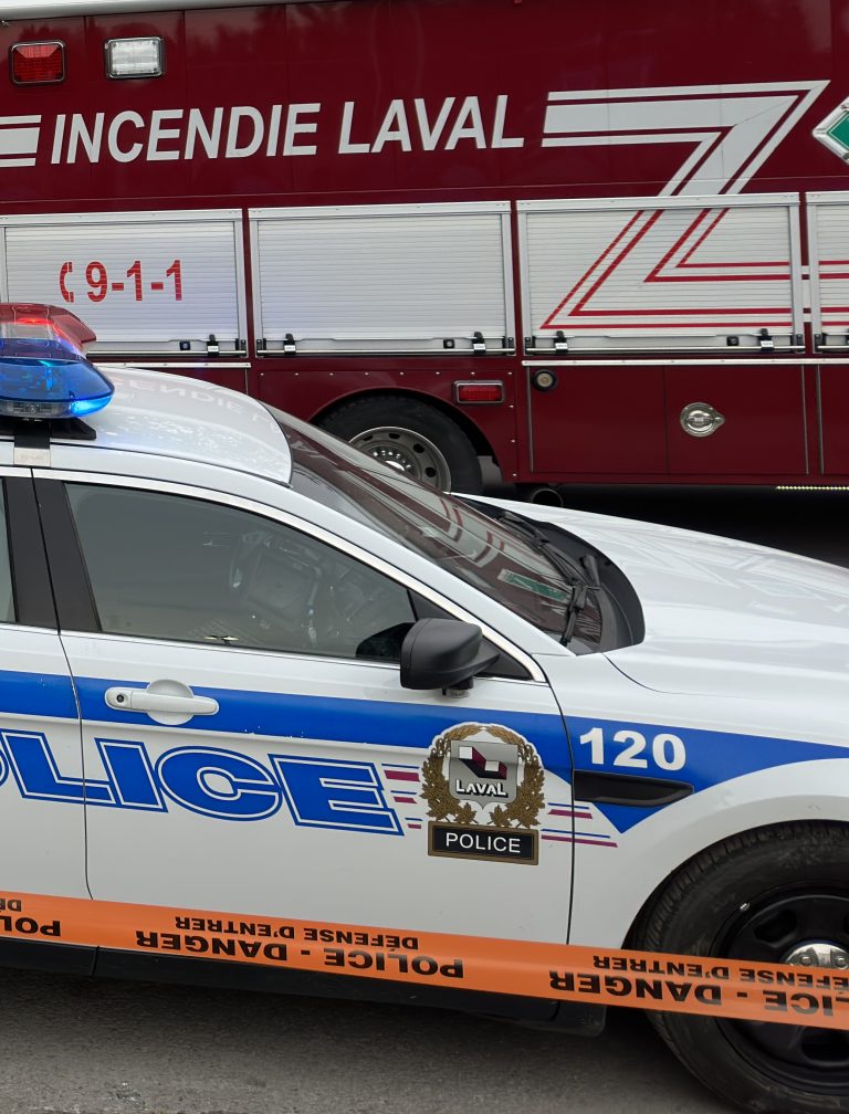 La police de Laval mènera une enquête sur les causes et circonstances de cet accident mortel impliquant quatre véhicules sur la route 335, près de la rue Saint-Saëns, dans l'est de Laval.