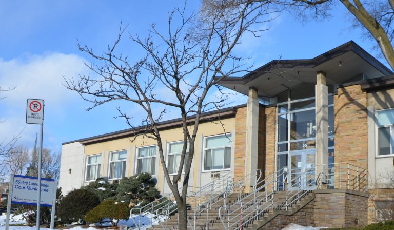 Les jours de la cour municipale au 55, boulevard des Laurentides à l’entrée du pont Viau sont comptés.