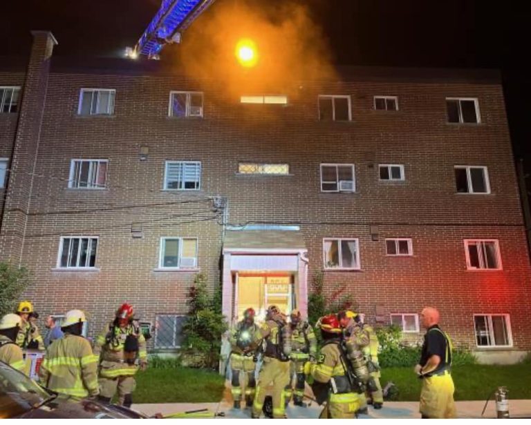 L'incendie a eu lieu au 865, avenue Bois-de-Boulogne, dans Chomedey.