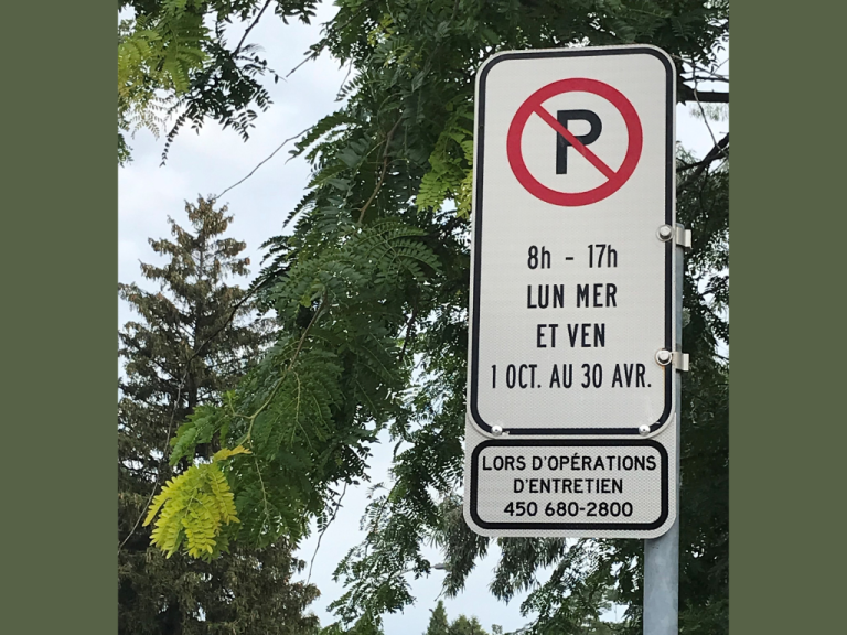 Comme le veut la coutume, le 1er octobre marque le retour des restrictions en matière de stationnement sur rue, lesquelles sont nettement moins contraignantes depuis 2021.