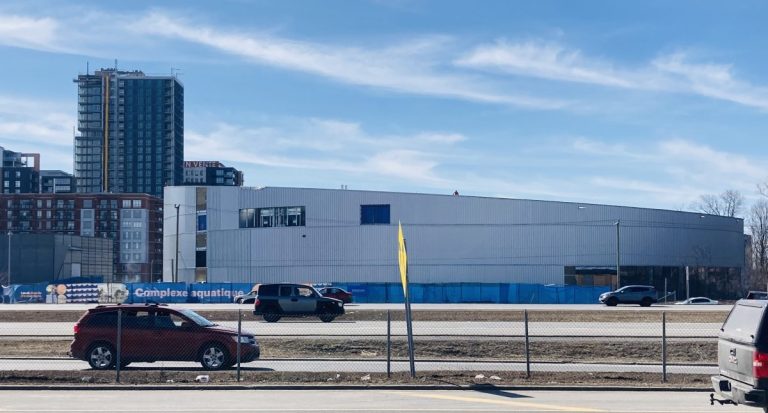 Le Complexe aquatique de Laval.