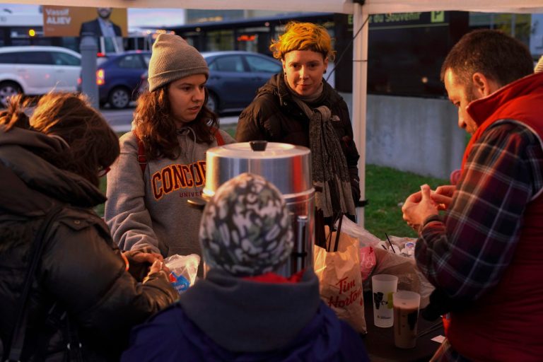 Entre 150 et 200 personnes sont attendues à la Nuit des sans-abri du 18 octobre, à Laval. (Photo gracieuseté – Page Facebook La nuit des sans-abri de Laval)