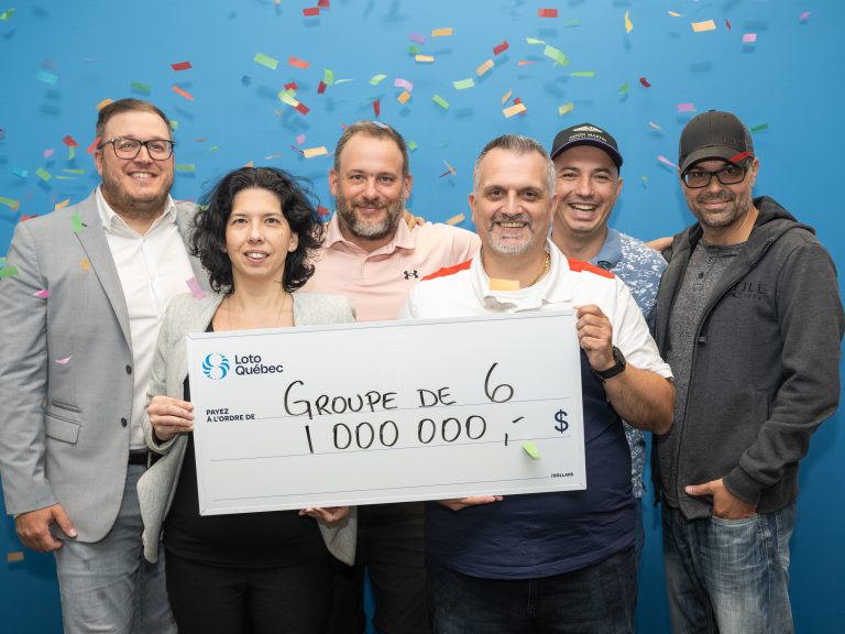 Les six gagnants d'un lot d'un million de dollars au Québec Max.