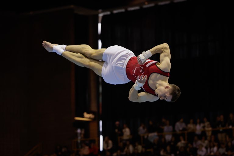 Le gymnaste Léandre Sauvé récipiendaire d'une bourse du Cirque du Soleil.