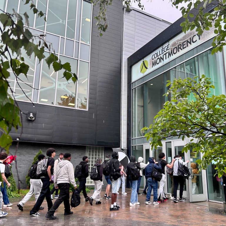 Le Collège Montmorency lors de la rentrée étudiante de l’automne 2024. (Photo gracieuseté – Page Facebook Collège Montmorency)