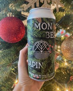 Mon beau sapin, une bière brassée par la microbrasserie Les Insulaires.